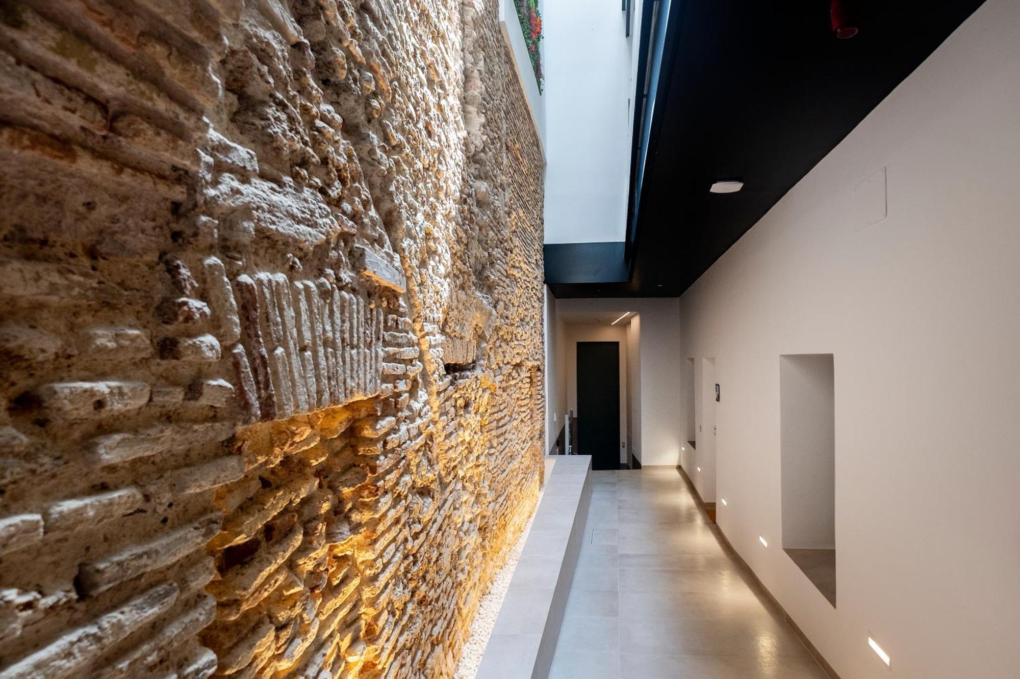 Villar Suites By Cadiz4Rentals Luaran gambar