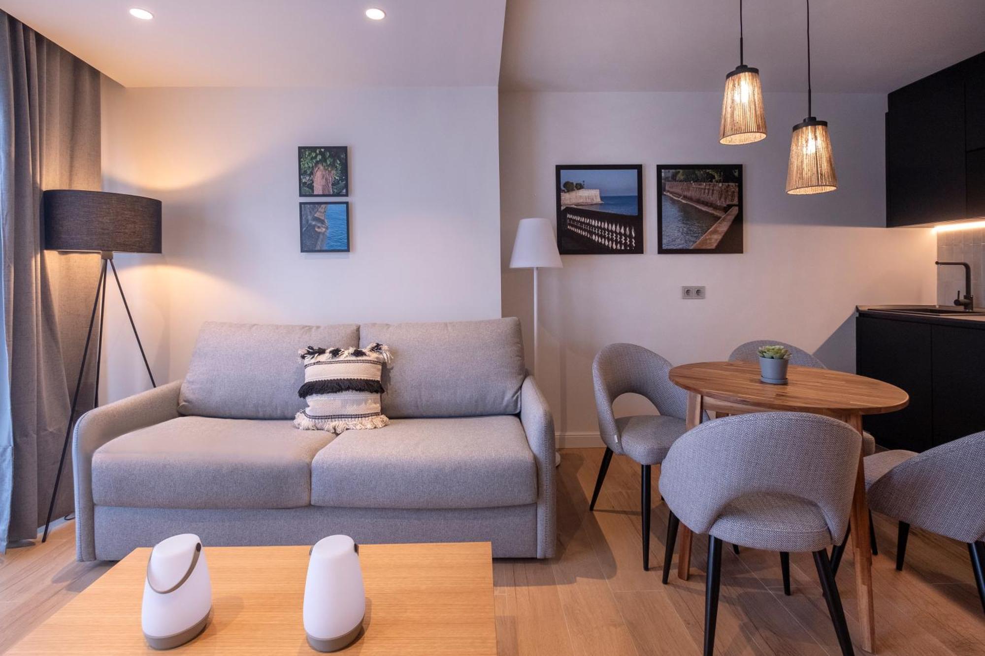 Villar Suites By Cadiz4Rentals Luaran gambar