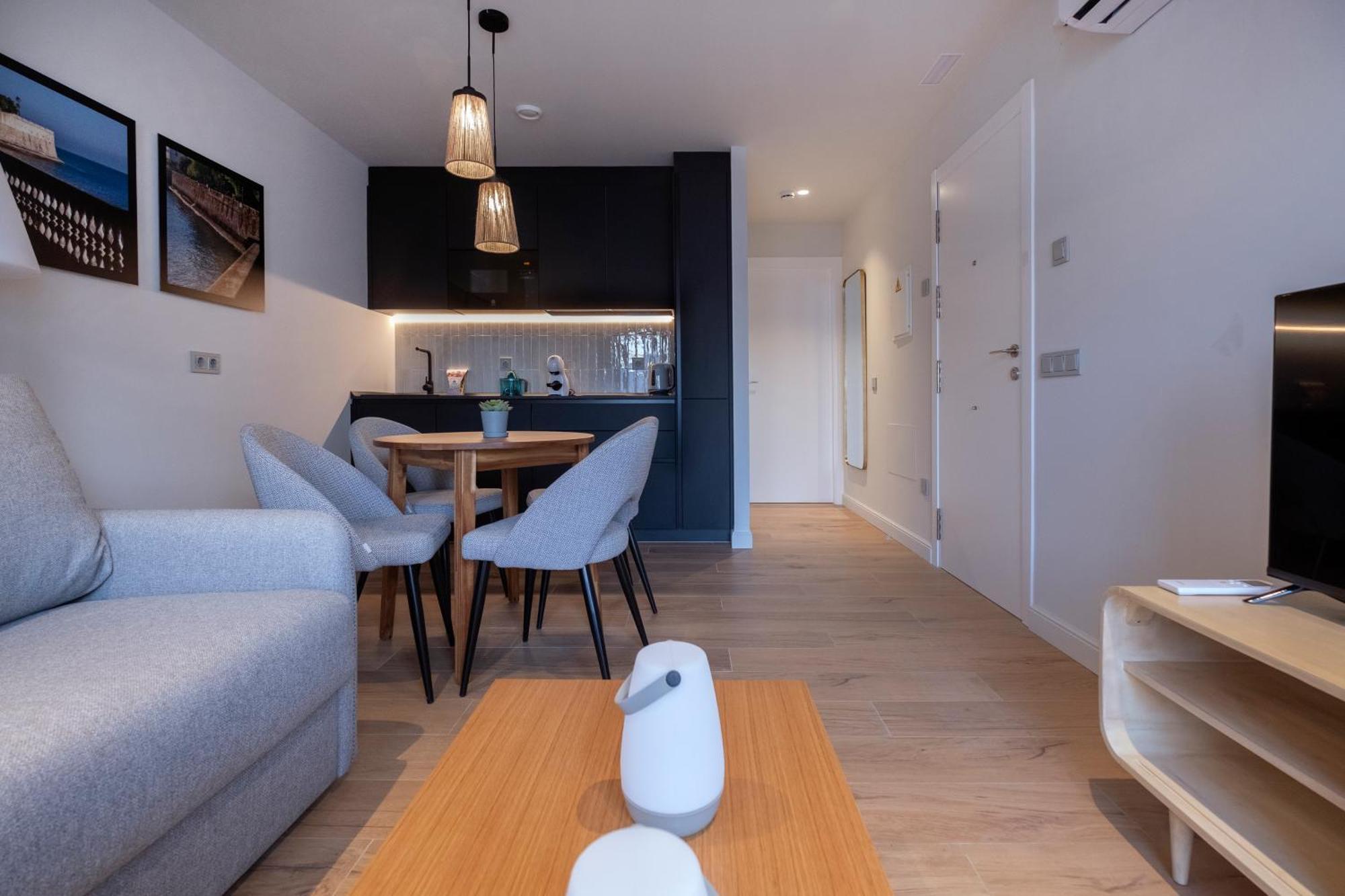 Villar Suites By Cadiz4Rentals Luaran gambar