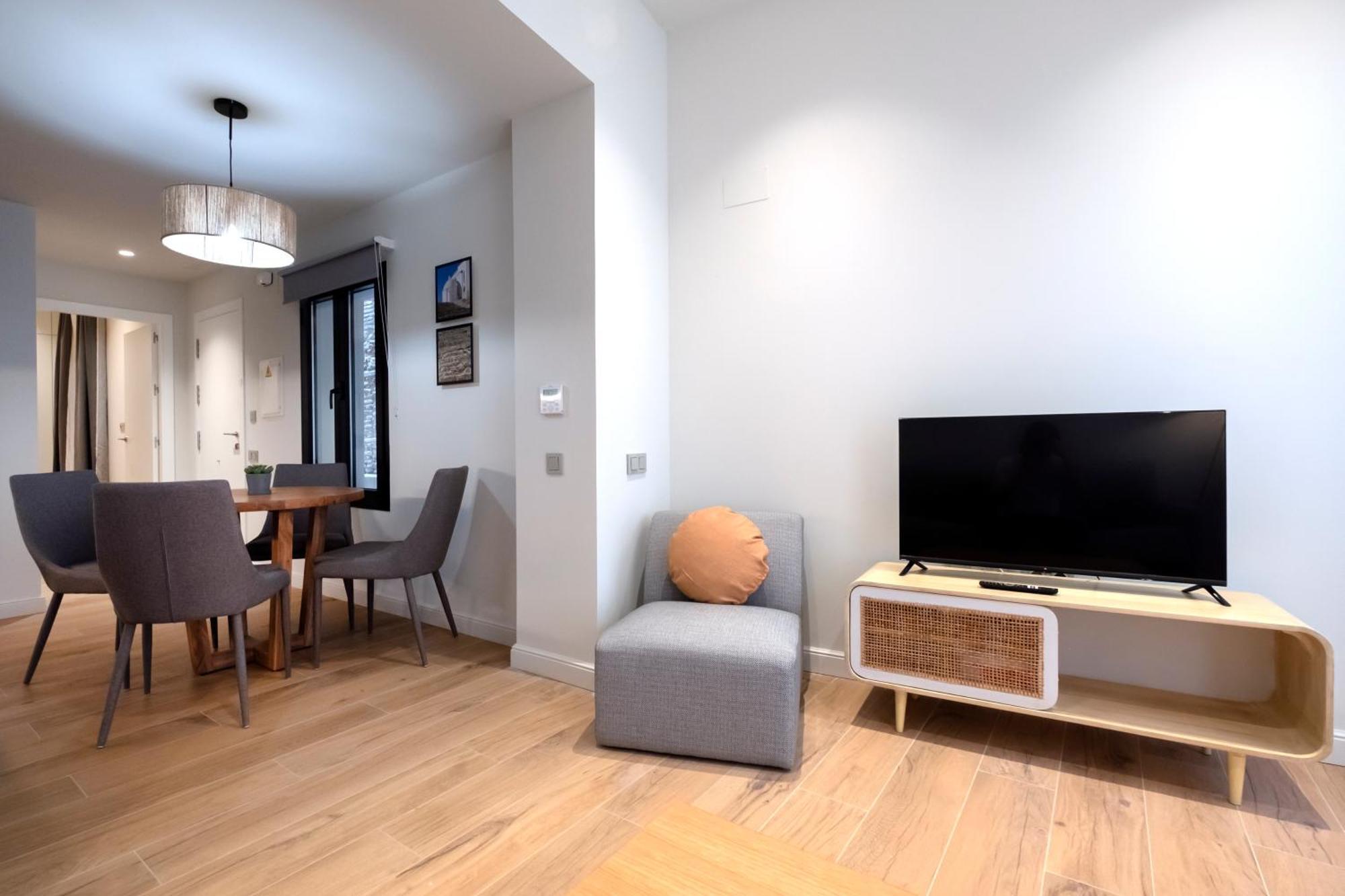 Villar Suites By Cadiz4Rentals Luaran gambar