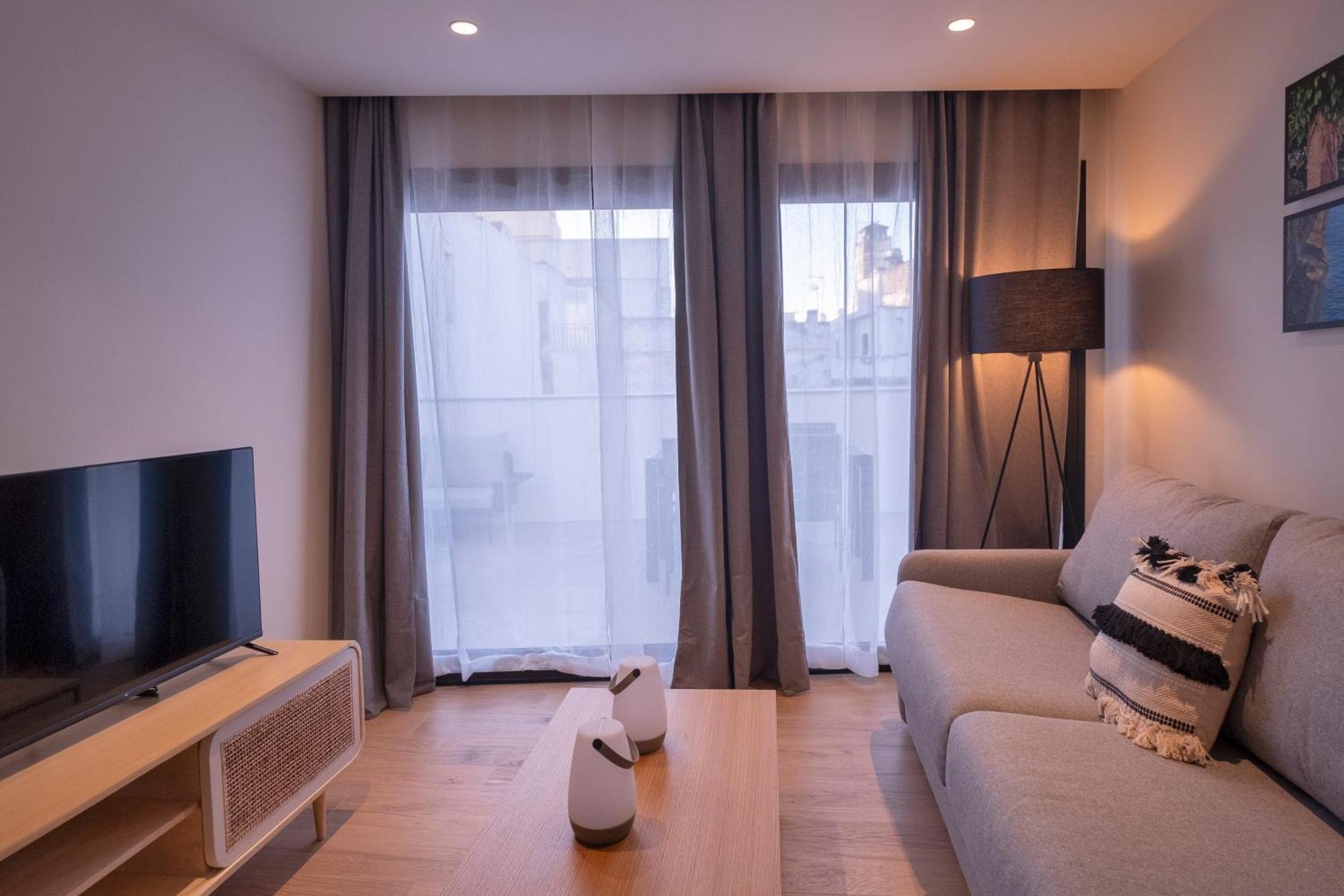 Villar Suites By Cadiz4Rentals Bilik gambar