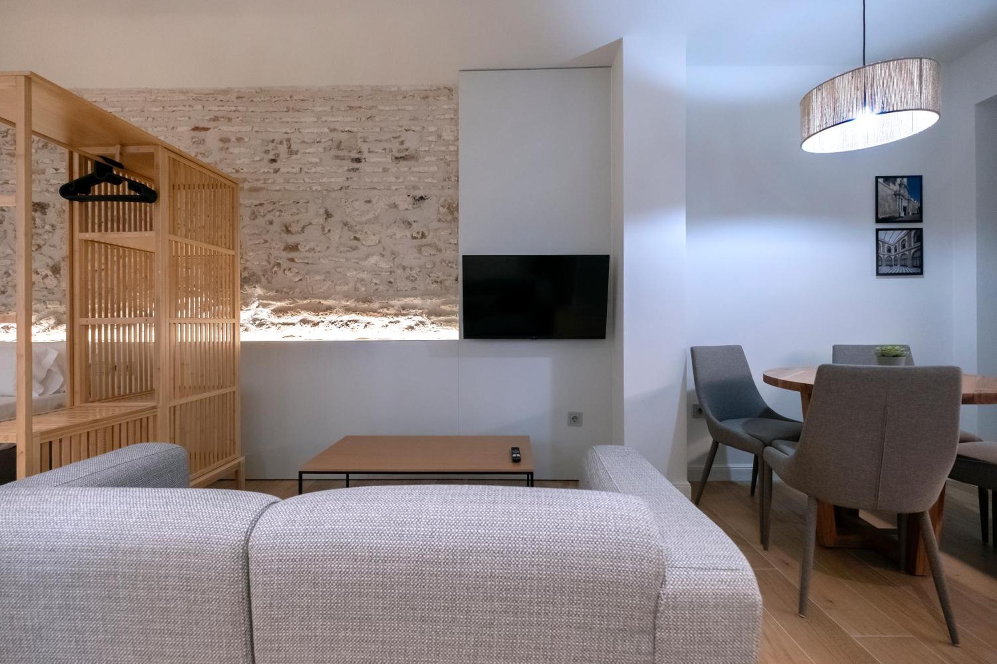 Villar Suites By Cadiz4Rentals Bilik gambar