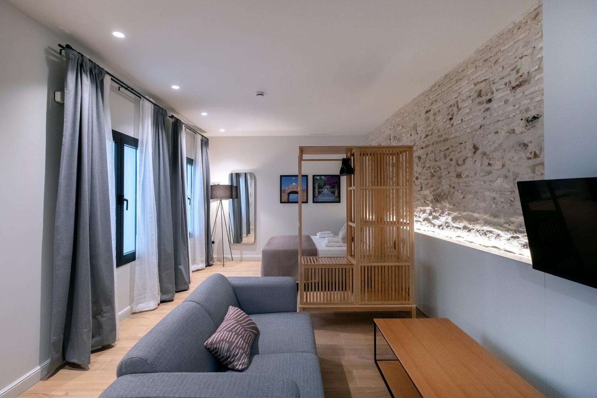 Villar Suites By Cadiz4Rentals Bilik gambar